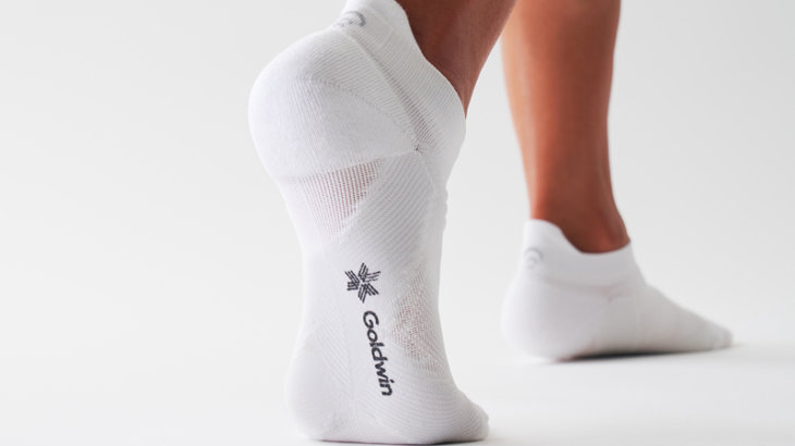3つのアーチを支えて衝撃を吸収するGoldwinのソックス「C3fit Arch Support Short Socks」