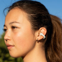 ambie sound earcuffs 完全ワイヤレスモデル限定カラー“Mist Sky”が蔦屋で予約開始！