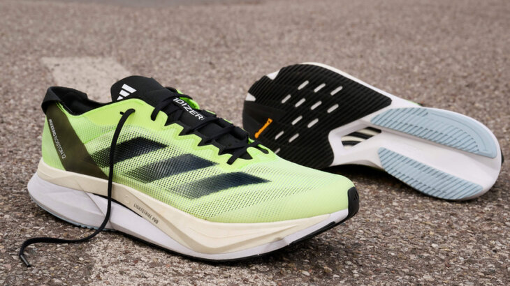 アディダスのスタンダードモデルにENERGYRODS 2.0を搭載！「ADIZERO BOSTON 12」