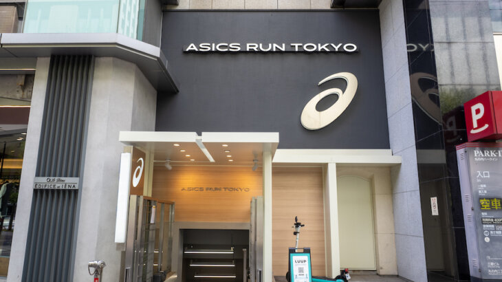 最新シューズで皇居ラン！「ASICS RUN TOKYO MARUNOUCHI」リニューアルオープン